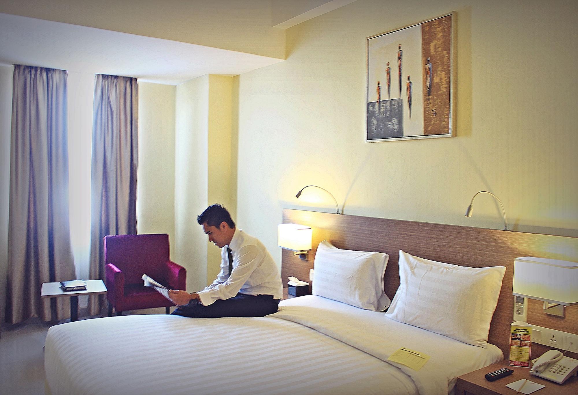 Biz Hotel Batam Nagoya Exteriör bild