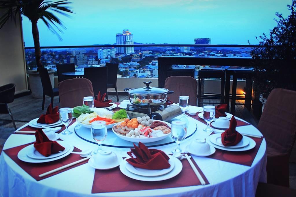 Biz Hotel Batam Nagoya Exteriör bild