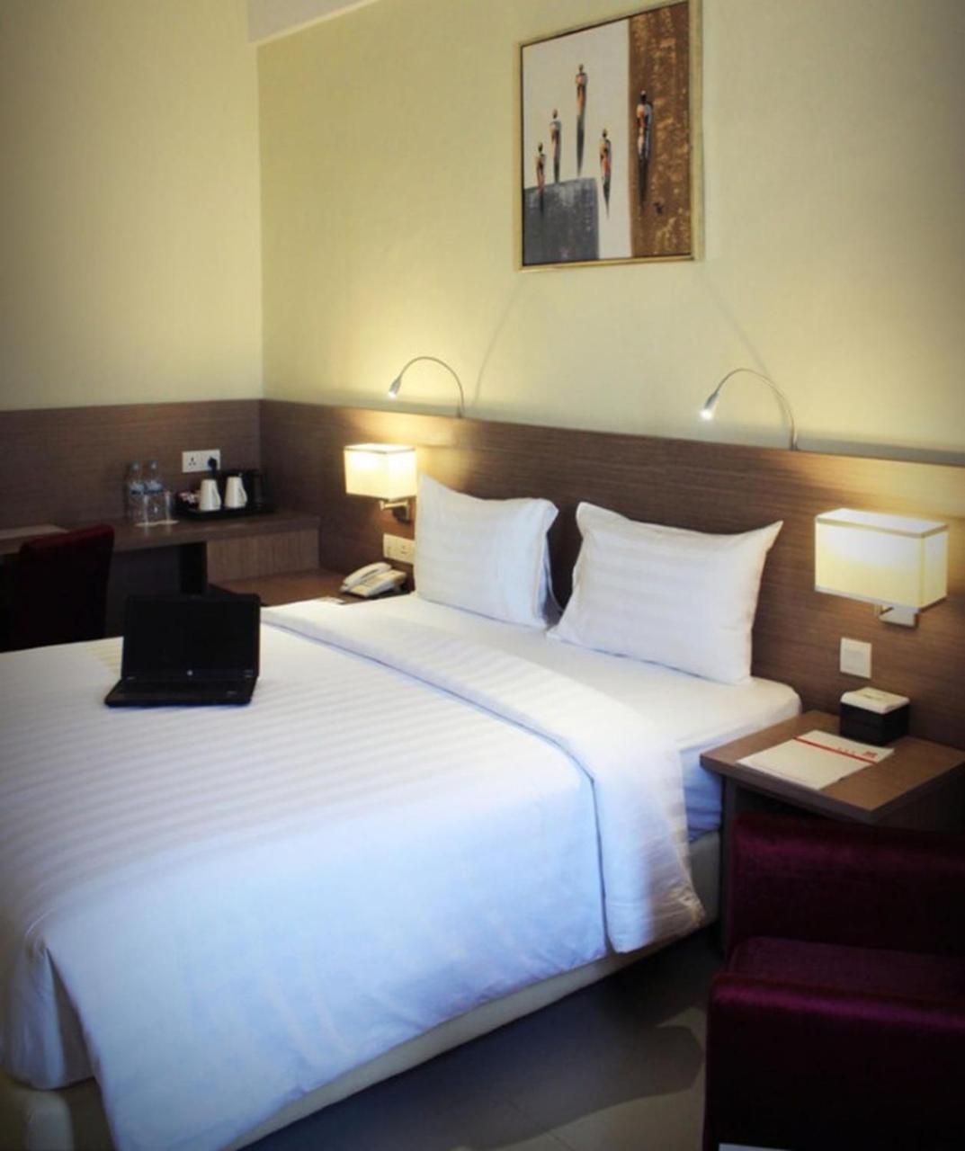 Biz Hotel Batam Nagoya Exteriör bild