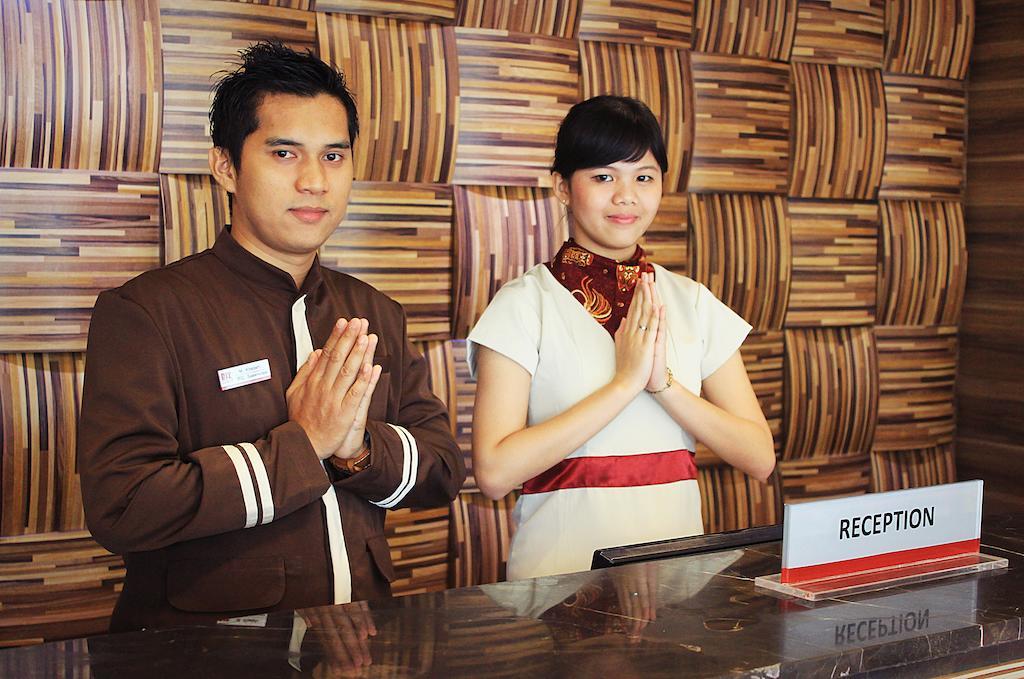 Biz Hotel Batam Nagoya Exteriör bild